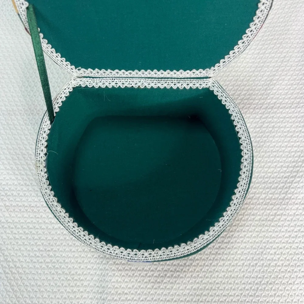 VTG Sewing/Jewelry Box Flip Up Lid Green Floral Print Lace Trim Keepsake Box